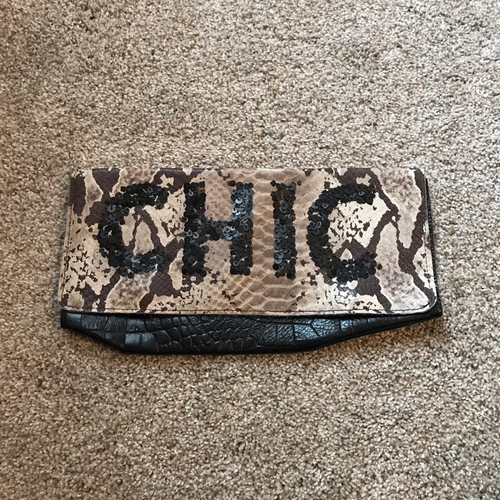 Clutch purse
